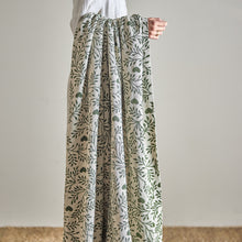 Load image into Gallery viewer, Maribelle throw - green