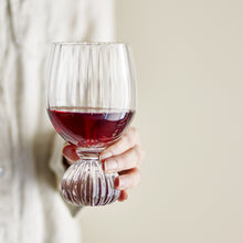 Load image into Gallery viewer, Taurin wine glass - clear