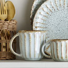 Load image into Gallery viewer, Fleur mug