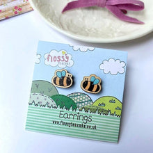 Load image into Gallery viewer, Wooden earrings - bee