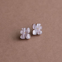 Load image into Gallery viewer, Blob bloom necklace - marble lilac & gold