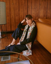 Load image into Gallery viewer, Cornucopia scarf - ivory