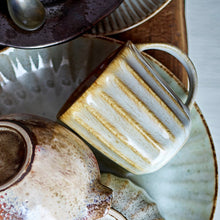 Load image into Gallery viewer, Fleur mug