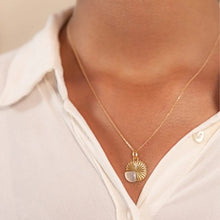 Load image into Gallery viewer, Eclipse deco moonstone necklace - gold