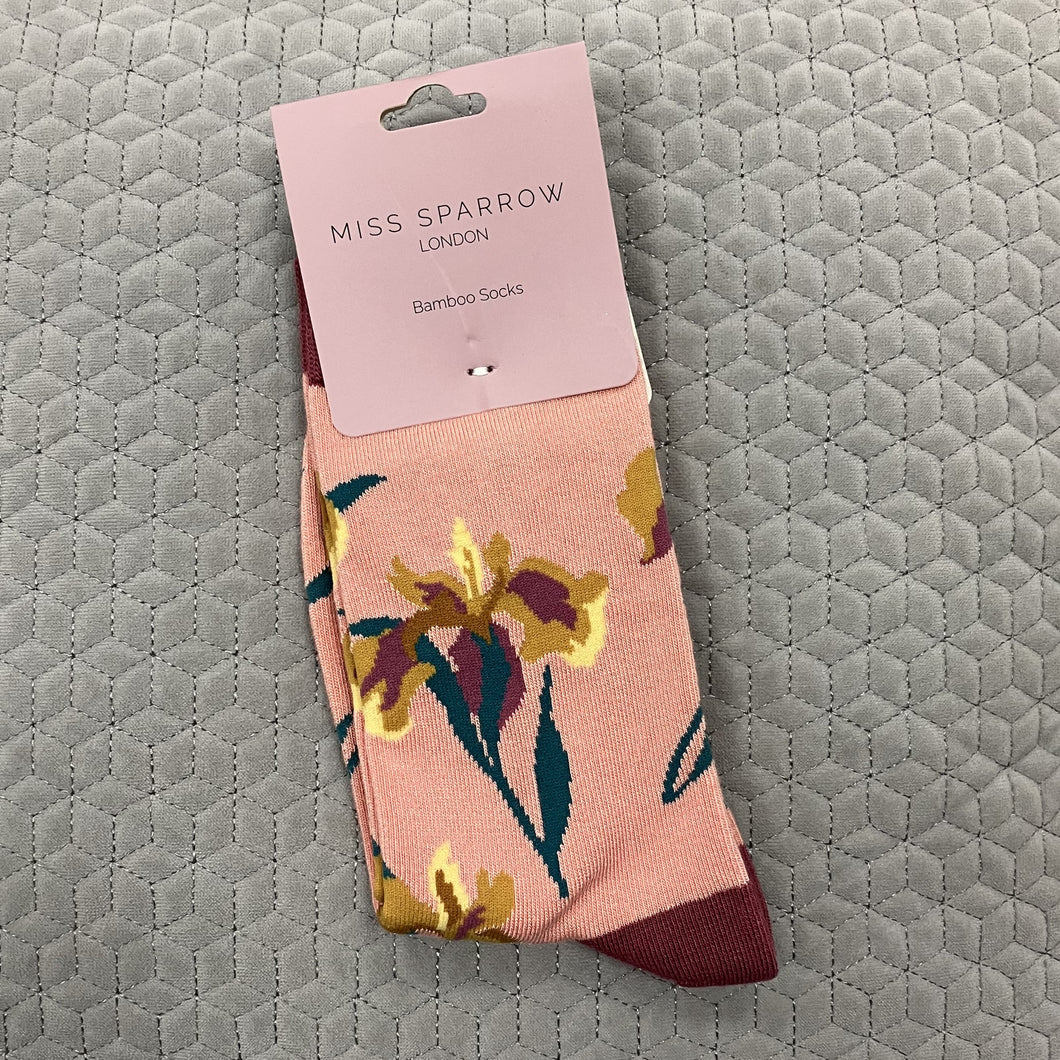Wild iris socks - dusky pink