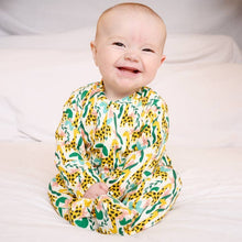 Load image into Gallery viewer, Jungle giraffe sleepsuit