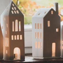 Load image into Gallery viewer, Light house - big door