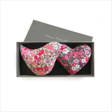 Load image into Gallery viewer, Box of lavender heart & bird - Maid Marion