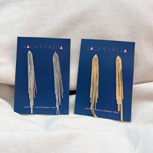 Load image into Gallery viewer, Metallic tassel earrings - silver or gold