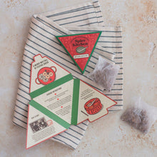Load image into Gallery viewer, Mulling wine & spice cider spice kit triangle