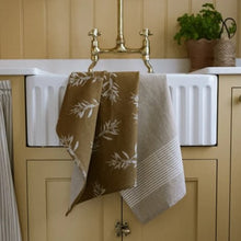 Load image into Gallery viewer, Olive grove print single oven glove