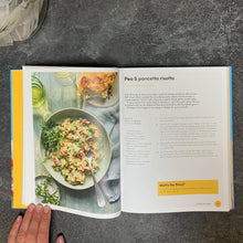 Load image into Gallery viewer, Speedy week night meals cookbook