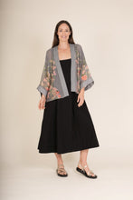 Load image into Gallery viewer, Trailing blossom kimono - grey