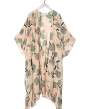 Load image into Gallery viewer, Tree blossom throwover - pink