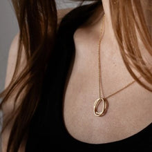 Load image into Gallery viewer, Gold Verona necklace

