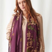 Load image into Gallery viewer, Wisteria wool scarf - plum
