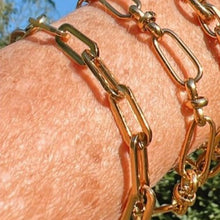Load image into Gallery viewer, Xanthe gold chunky paperclip chain bracelet