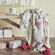 Load image into Gallery viewer, Yule cushion