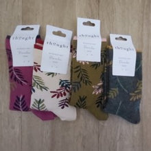 Load image into Gallery viewer, Mabel leaf bamboo organic cotton socks
