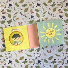 Load image into Gallery viewer, Baby's busy day - set of 3 books