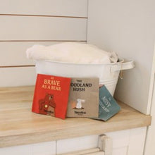 Load image into Gallery viewer, The noisy farmyard rag book