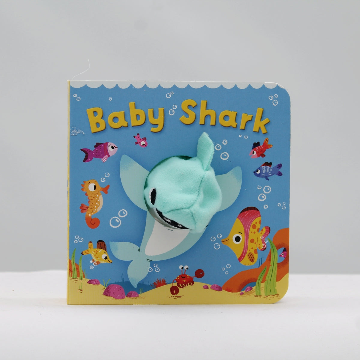 Om Books International Baby Shark Finger Puppet Book