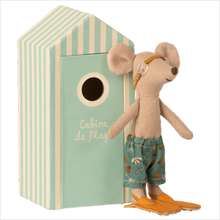 Load image into Gallery viewer, Beach mouse - big brother in cabin de plage
