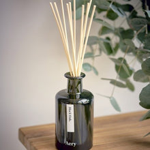 Load image into Gallery viewer, Black oak reed diffuser