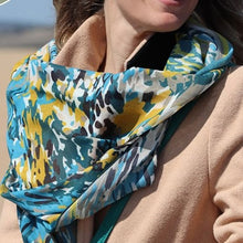 Load image into Gallery viewer, Watercolour spot print scarf