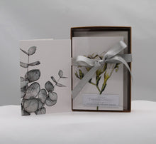 Load image into Gallery viewer, Boxed set 8 botanicals notecards