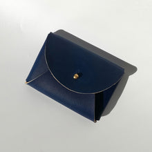 Load image into Gallery viewer, Leather card purse - painted