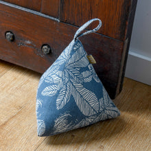 Load image into Gallery viewer, Fig tree double oven glove - dark slate