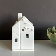 Load image into Gallery viewer, Light house - tree house