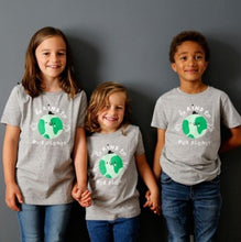 Load image into Gallery viewer, Kids earth t-shirt - grey