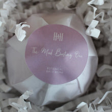 Load image into Gallery viewer, Mood-boosting rose bath bomb