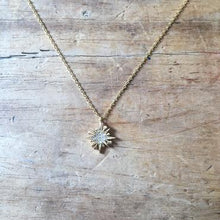 Load image into Gallery viewer, Sparkle star earrings