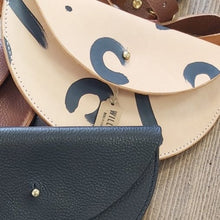 Load image into Gallery viewer, Leather slim half moon bag - Leo