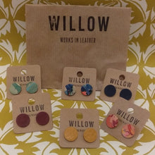 Load image into Gallery viewer, Leather marbled design earrings