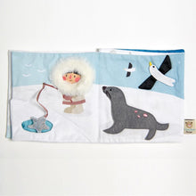 Load image into Gallery viewer, Snowy friends activity book