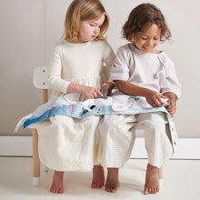 Load image into Gallery viewer, Snowy friends activity book