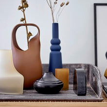 Load image into Gallery viewer, Isolde vase - blue