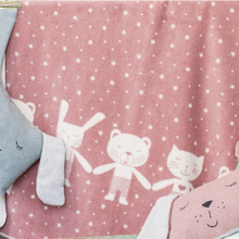 Load image into Gallery viewer, Maja friends blanket - pink