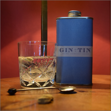 Load image into Gallery viewer, Gin - lemon peel, coriander & cardamom No. 2