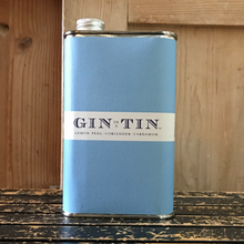 Load image into Gallery viewer, Gin - lemon peel, coriander & cardamom No. 2