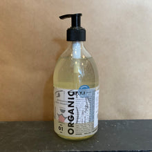 Load image into Gallery viewer, Refreshing dog shampoo