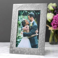 Load image into Gallery viewer, Floating hearts photo frames