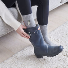Load image into Gallery viewer, Dog walker socks - yellow labrador
