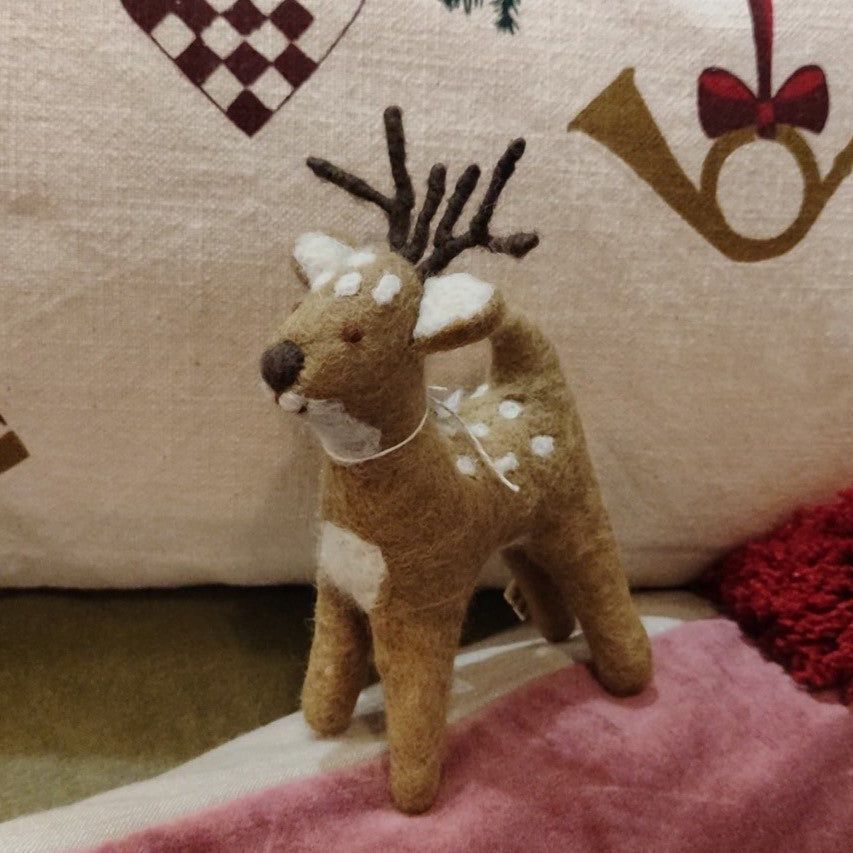 Christmas dec - cute brown deer - big