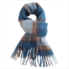Load image into Gallery viewer, Tartan scarf - blue
