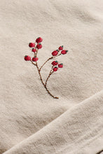 Load image into Gallery viewer, Xmas table runner - winterberry branches
